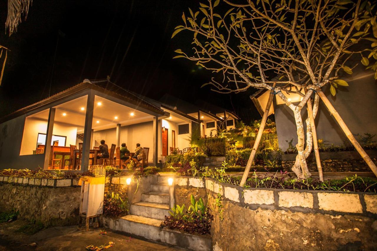 Singgahan Bungalow By Ecommerceloka Toyapakeh Esterno foto